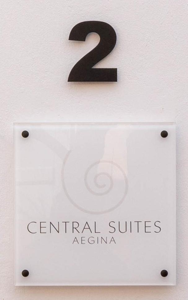Central Suites Aegina 2 Esterno foto